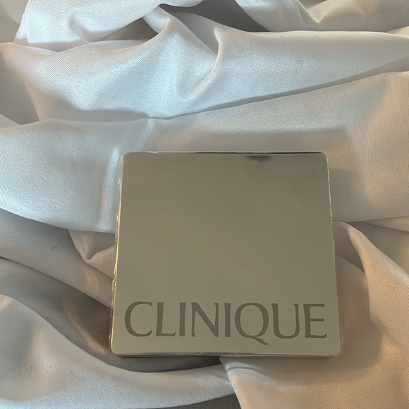 Clinique Eyeshadow/Blush Combo - Picture 3 of 5